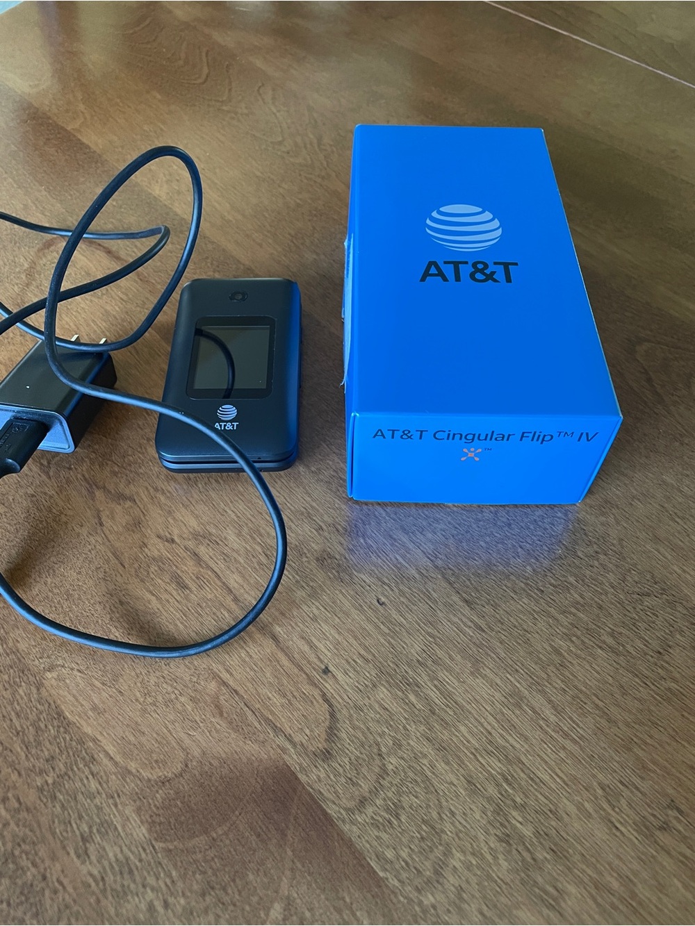 AT&T Cingular Flip IV Cell Phone, Model U102AA, 4 GB, Black, Original Box